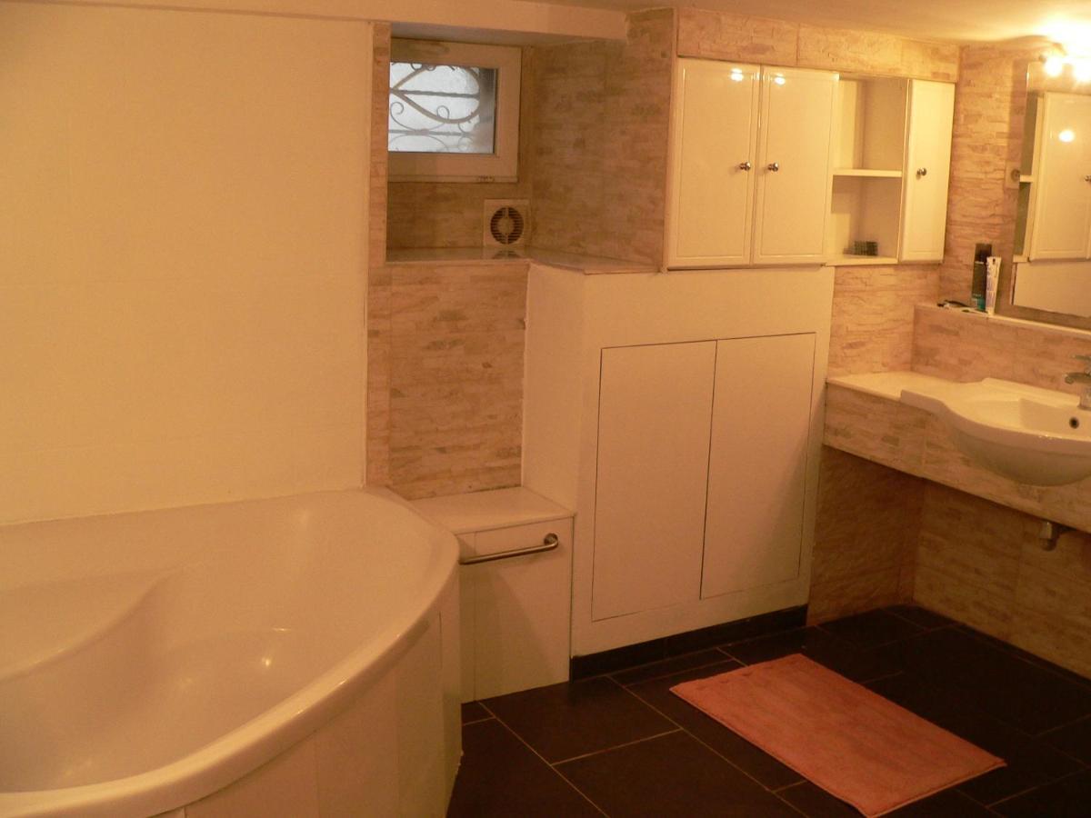 Liege 4420 Rue Jean Jaures 45 Grande Maison Joyeuse Avec Terrasse 30M2 Pour 8 Personnes Maximum Сен-Никола Экстерьер фото